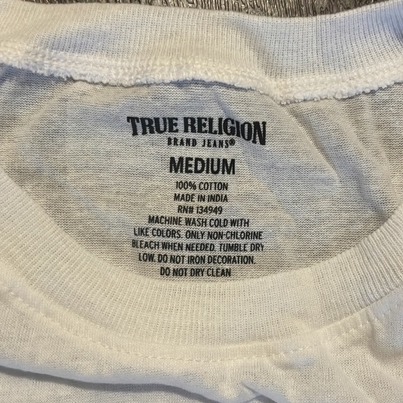 True Religion T-shirt - Picture 4 of 10